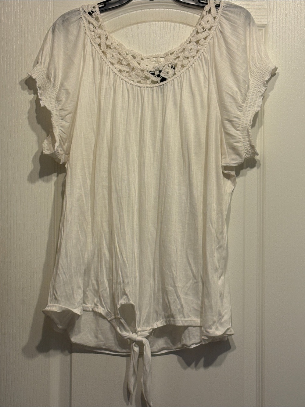 Women’s White Crochet-Neck Tie-Hem Top